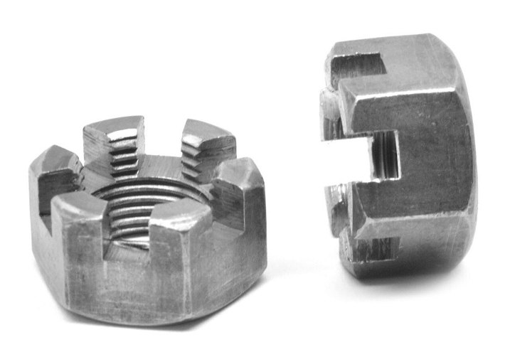 Which type of nut required to align the axle shaft hole and slot of the nut for locking?